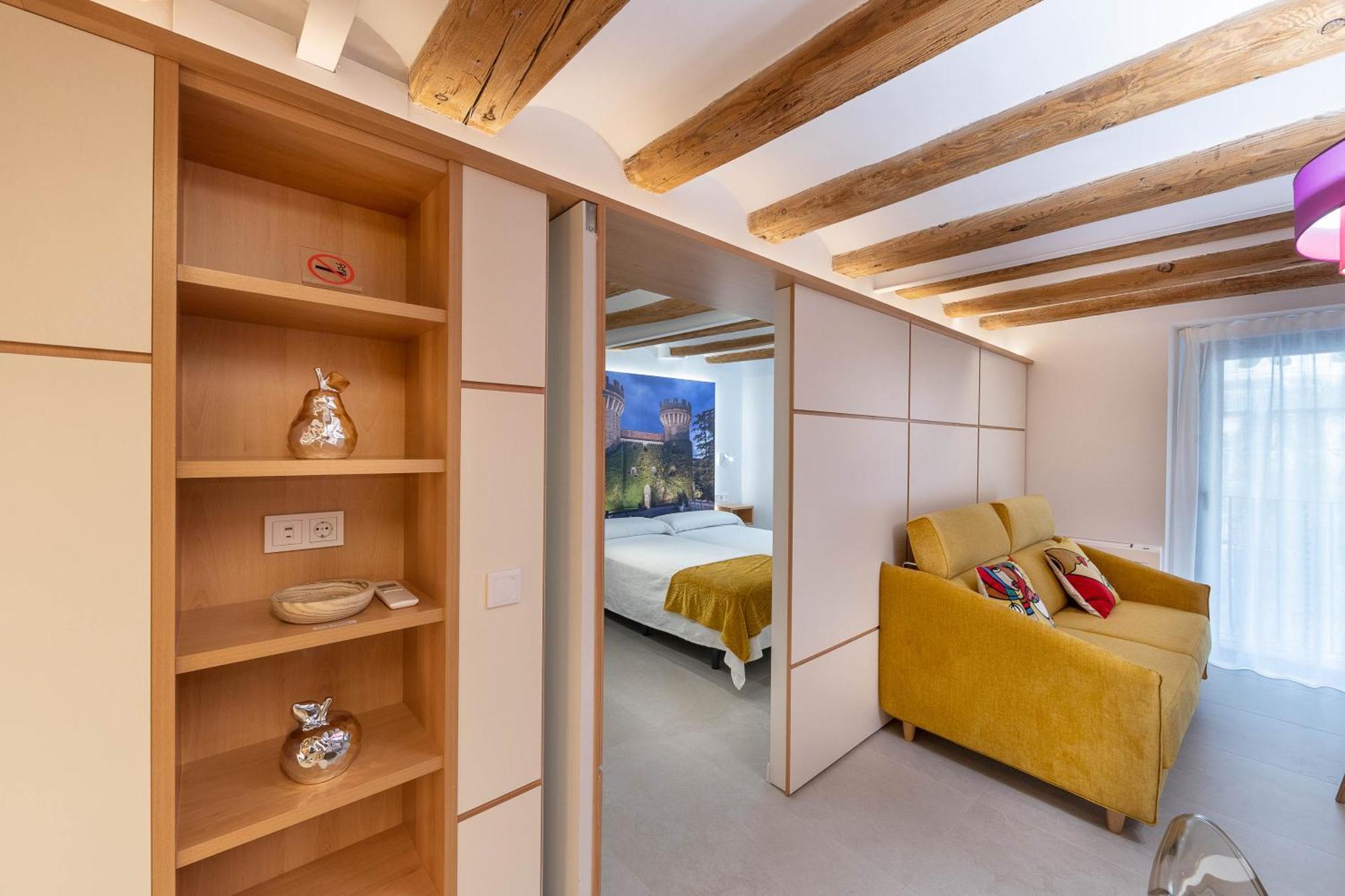 C&C Apartments Figueres  Esterno foto