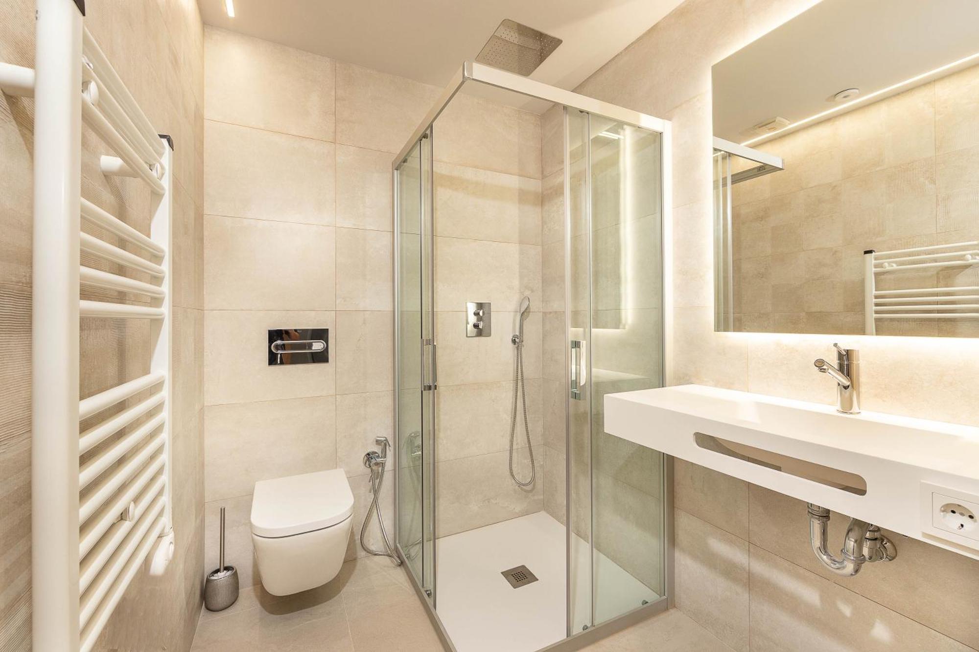 C&C Apartments Figueres  Esterno foto