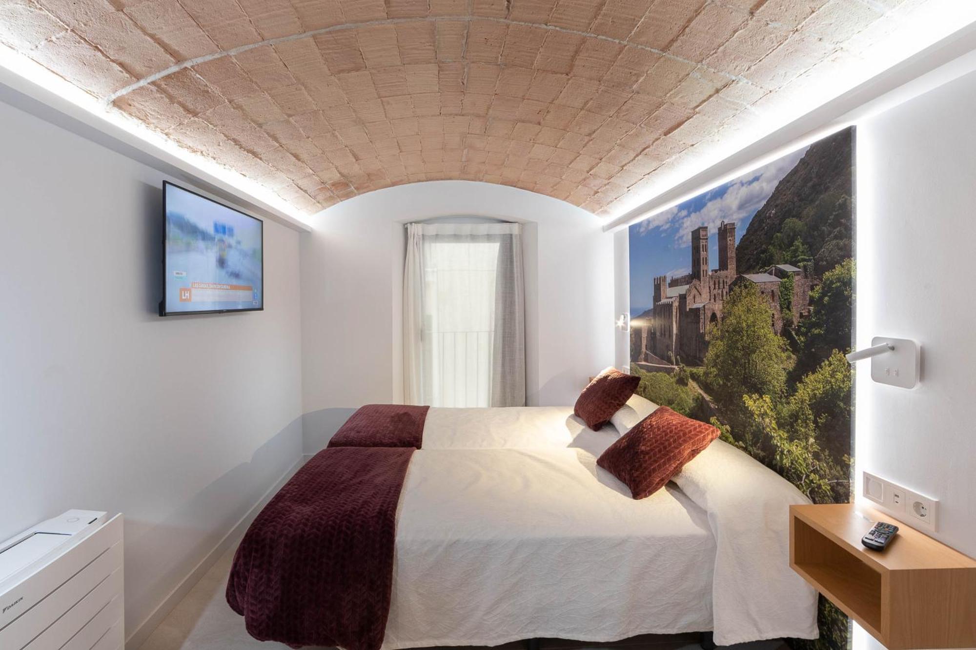 C&C Apartments Figueres  Esterno foto