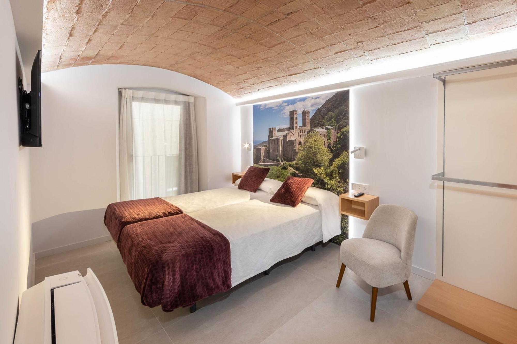 C&C Apartments Figueres  Esterno foto